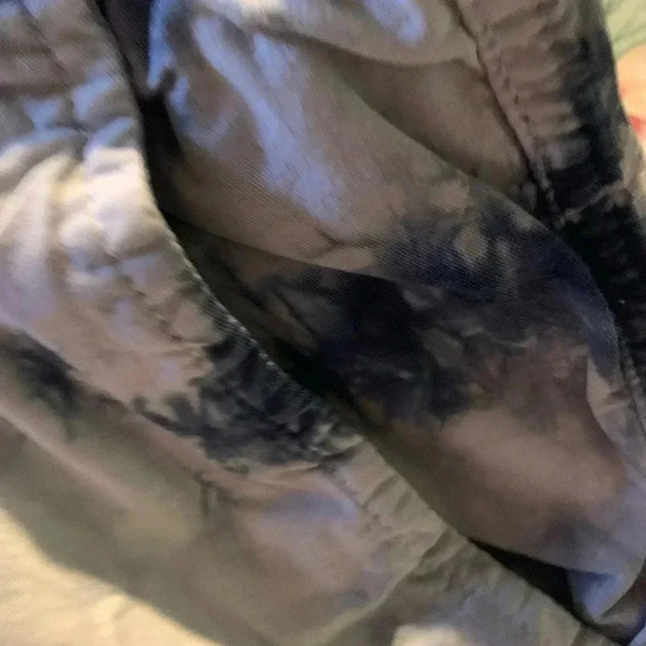 American Eagle Men’s Everyday Shorts Size Medium With Pocketss and With A Tie - Picture 8 of 12